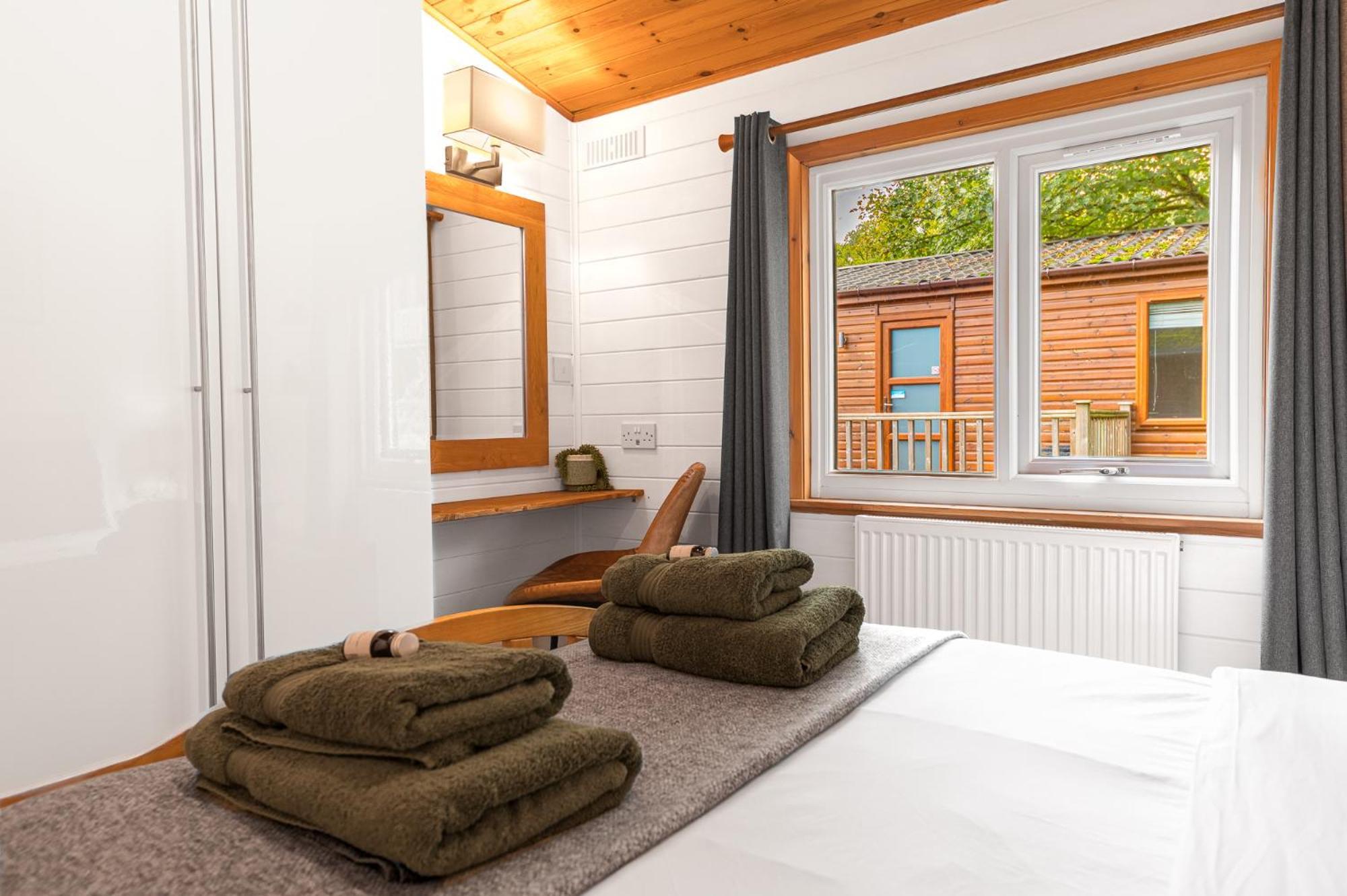 Bowness 45 - 2 Bedroom Lake Windermere Lodge 외부 사진