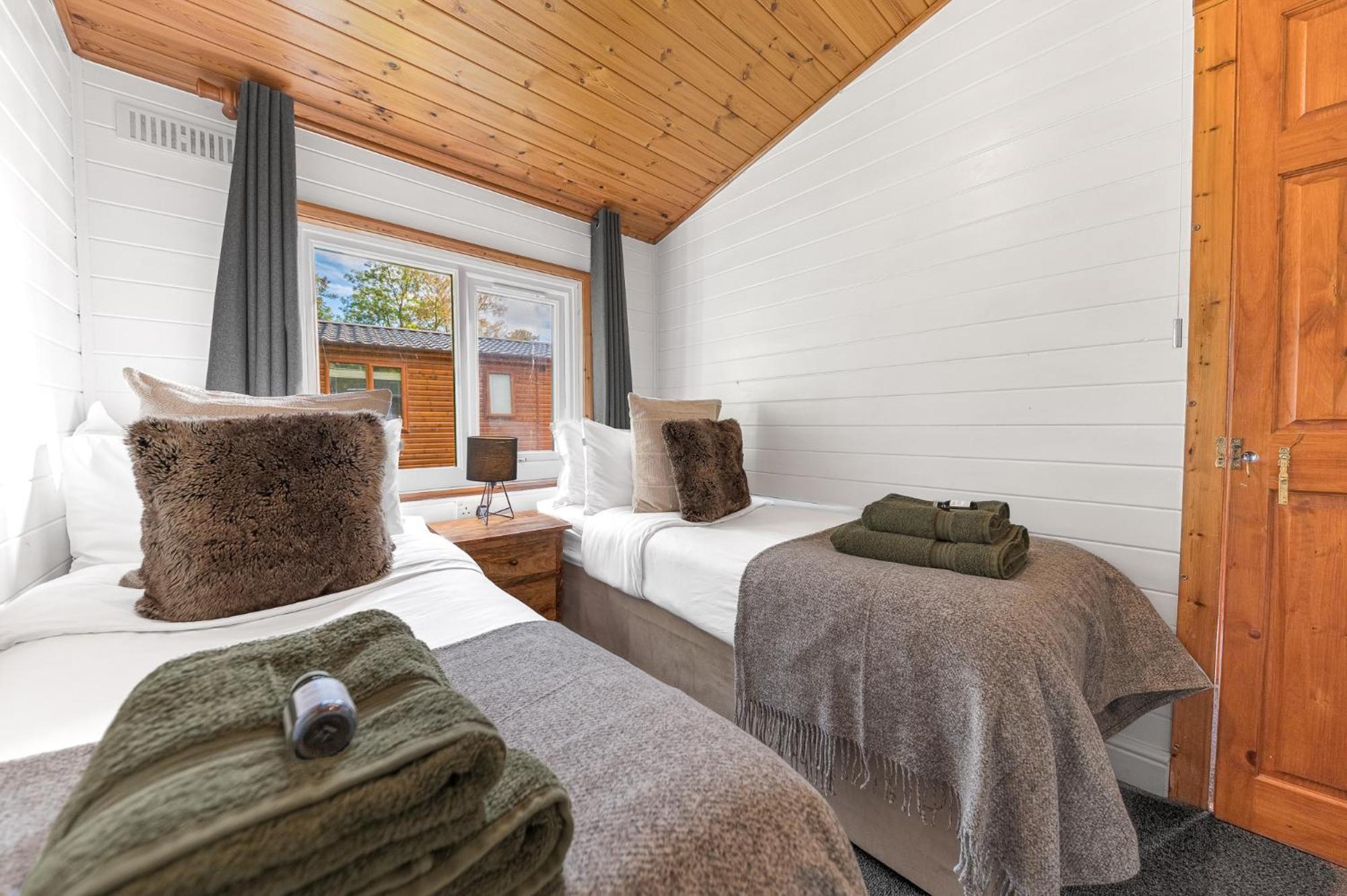 Bowness 45 - 2 Bedroom Lake Windermere Lodge 외부 사진